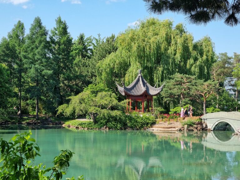 Chinese pavillon in montreal botanical garden