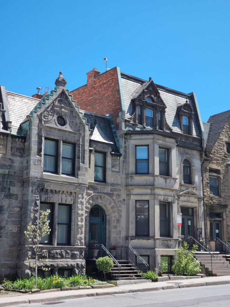 Montreal old houses near McGill